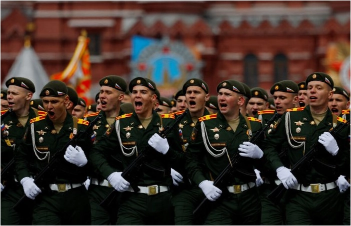 Vladimir Putin decretează o nouă creştere a efectivelor armatei ruse