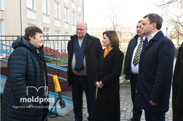 Președinta Maia Sandu a anunțat mai multe soluții pentru a asigura cu energie instituțiile publice și a sprijini cetățenii din localitățile din stânga Nistrului