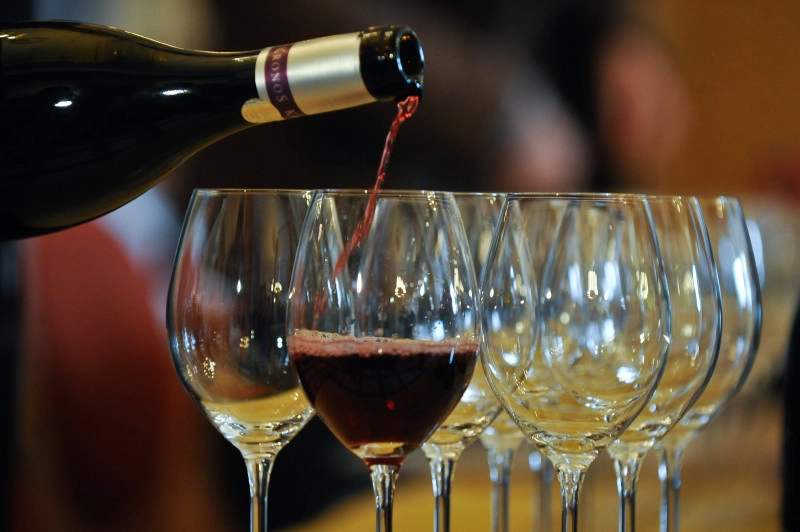 Guvernul introduce noi categorii de băuturi alcoolice și modernizează standardele de etichetare