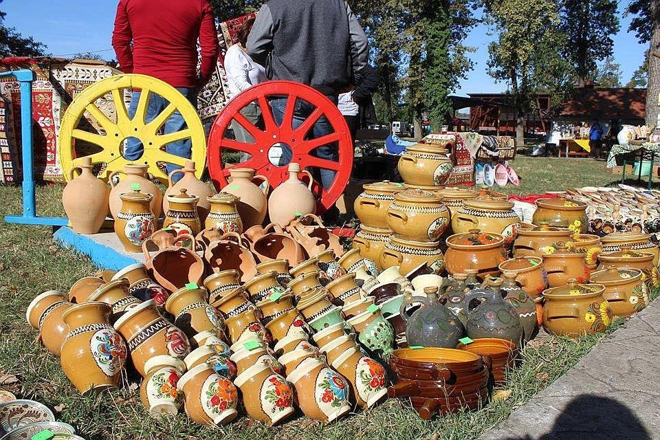 Un târg al meșterilor populari va avea loc la Muzeul Național de Etnografie și Istorie Națională