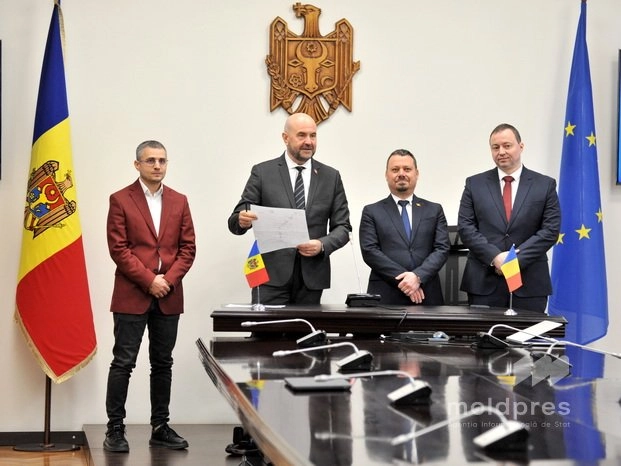 Patru poduri noi peste Prut: „E vremea să trecem de la poduri de flori la poduri de piatră”