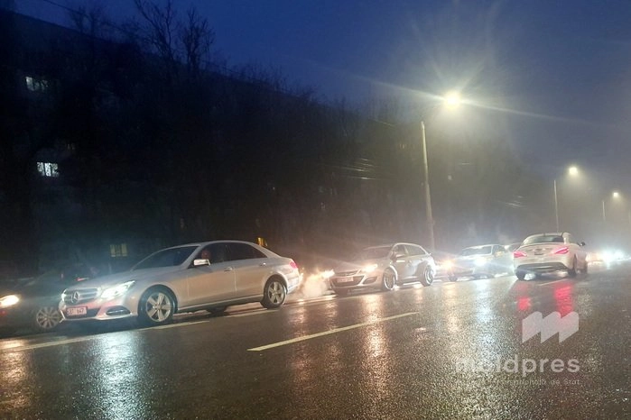 Risc sporit de polei și accidente: vremea se schimbă brusc