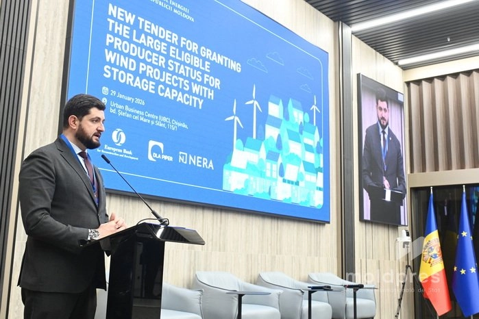 O nouă licitație pentru construcția centralelor eoliene mari. Acestea vor fi însoțite, în premieră, de baterii de stocare