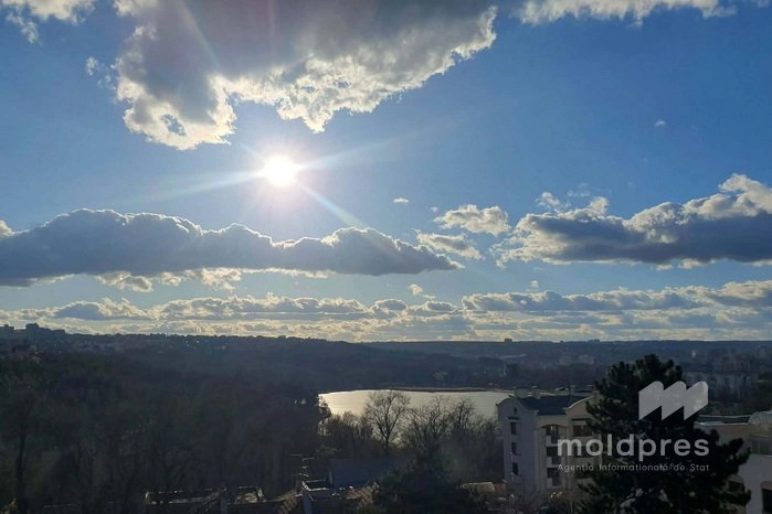 Vreme schimbătoare și risc de îngheț pentru ziua de miercuri