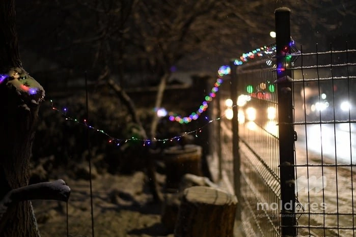 Meteorologii anunţă pentru marţi, 6 ianuarie, cer noros, ceață și polei pe drumuri