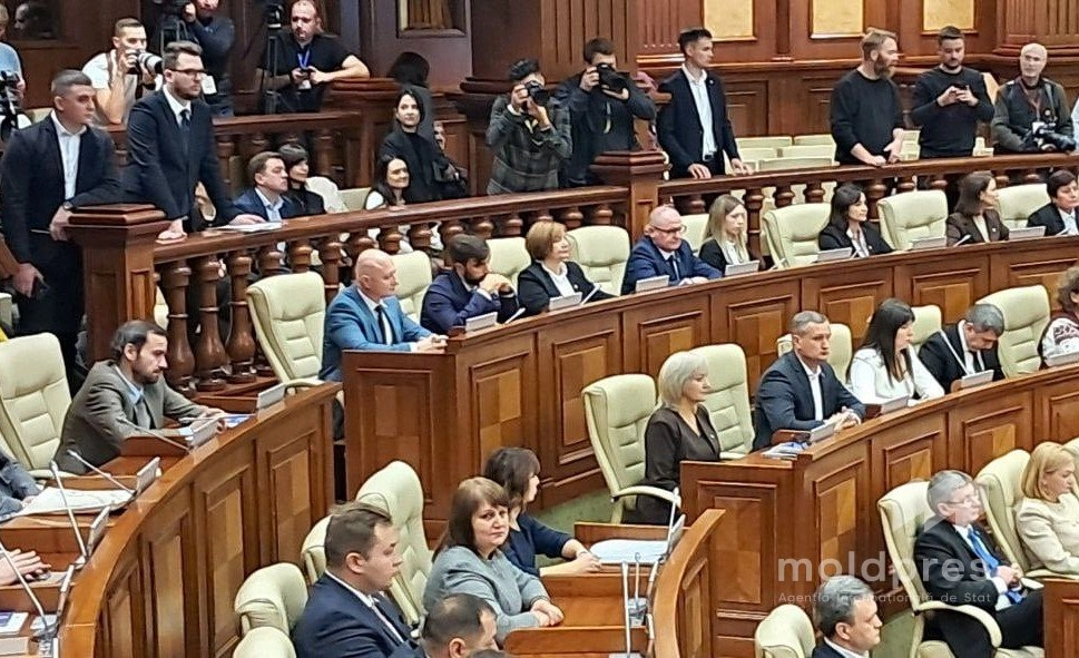 Ședința de constituire a Parlamentului: A fost formată majoritatea parlamentară PAS; cinci fracțiuni s-au declarat în opoziție