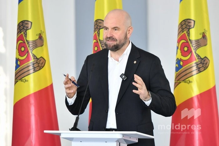 Vicepremierul Vladimir Bolea: „Mai mult de jumătate din cursele regulate de pasageri nu sunt efectuate în prezent”