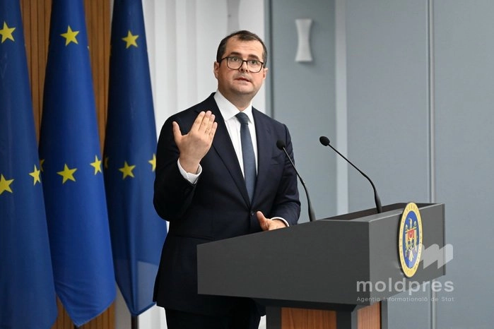 Premierul Vasile Tofan anunță rezultatele analizei preliminare a „salariilor nesimțite” și principalele soluții propuse de Guvern