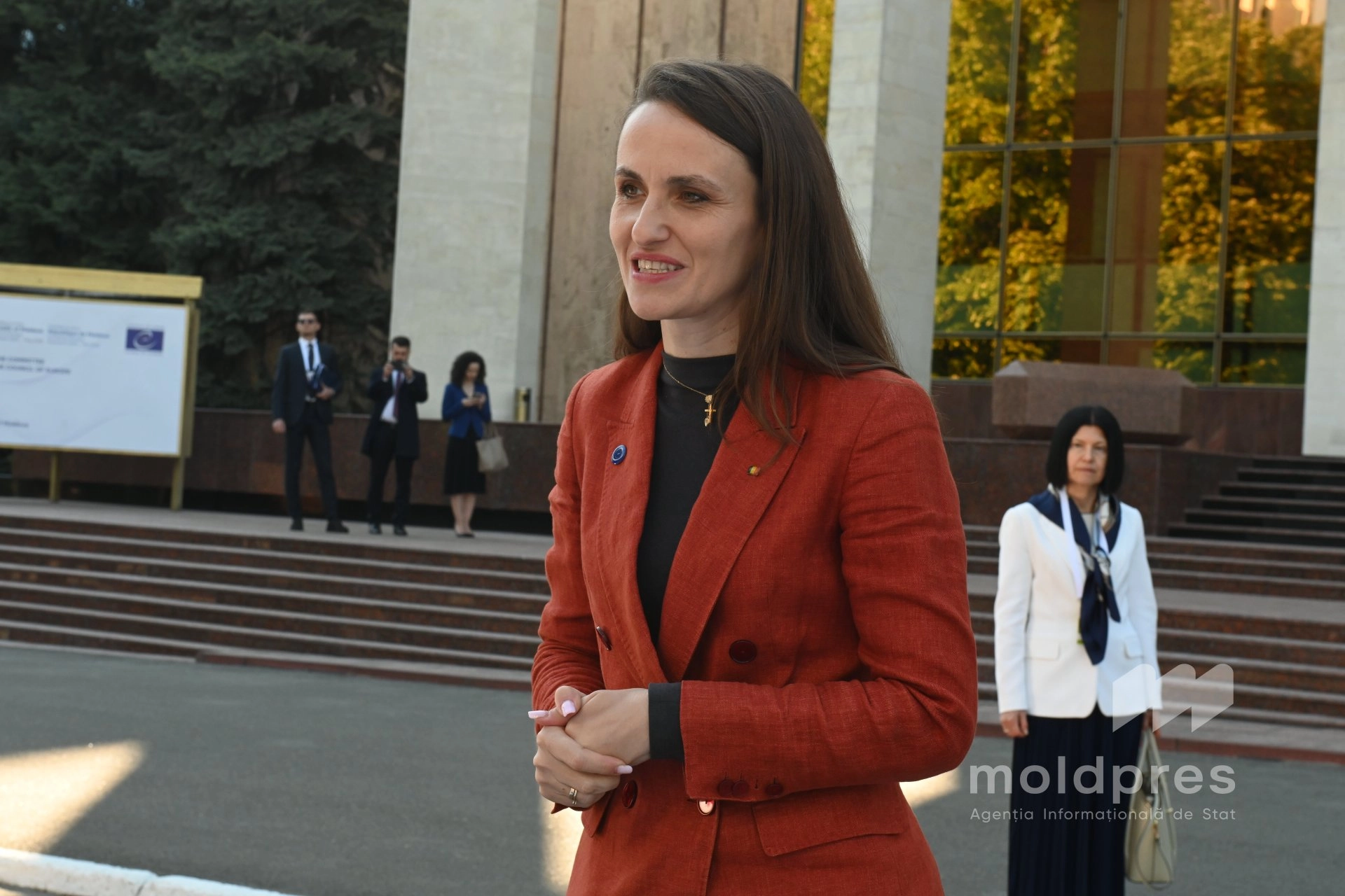 Bucureștiul susține accelerarea integrării europene a Republicii Moldova. Oana Țoiu: „Este momentul să deschidem capitolele de negociere pentru Moldova”