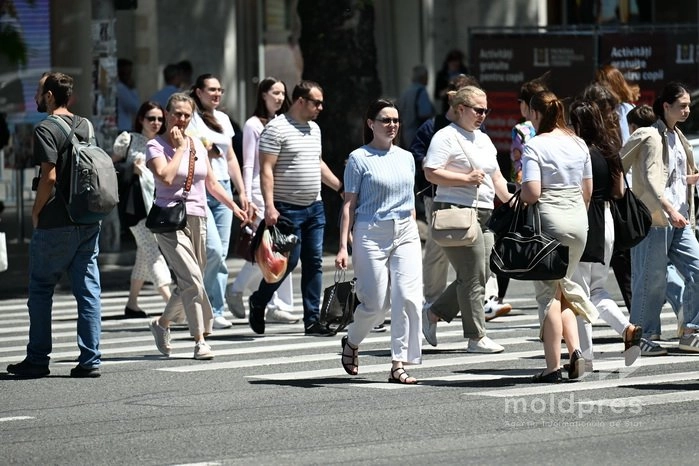 Începând cu 1 iulie, vârsta standard de pensionare pentru femei va fi de 62 de ani