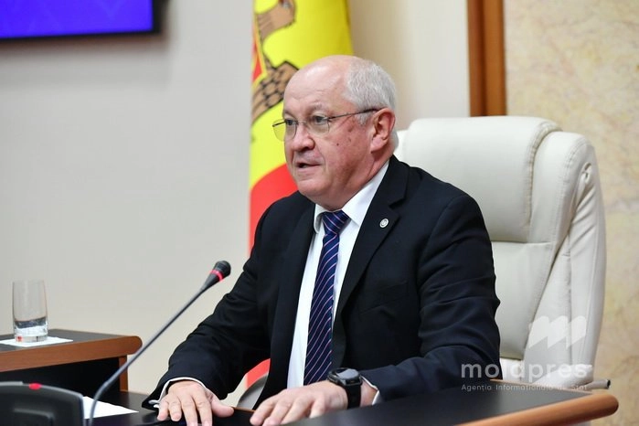 Premierul Alexandru Munteanu solicită mobilizare continuă și sprijin pentru comunitățile afectate de ploile puternice