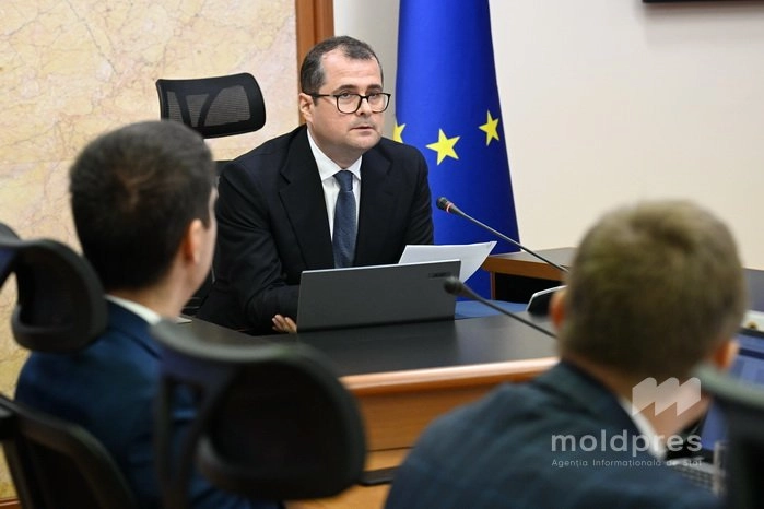 Măsuri de debirocratizare pentru antreprenori, solicitate de premierul Vasile Tofan: „Trebuie să facilităm activitatea companiilor locale”