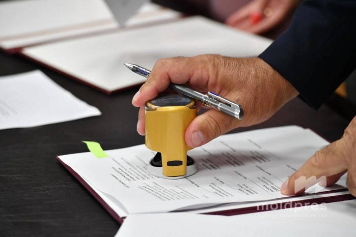 Guvernul a semnat primele 31 de contracte din cele 87 de proiecte de dezvoltare regională