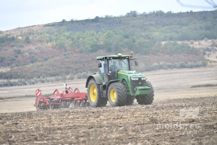 Sprijin pentru producătorii agricoli: a fost simplificată procedura de rambursare a TVA, prin introducerea unui plafon fix