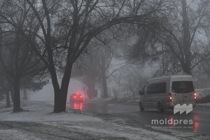 METEO // Ninsori abundente, viscol și ghețuș în toată țara, vreme mai severă în regiunea de sud