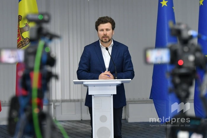 Ministerul Educației lansează un nou pachet de măsuri pentru debirocratizarea sistemului educațional