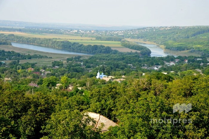 Hidrologii avertizează că nivelul apei în râuri scade sub media normală