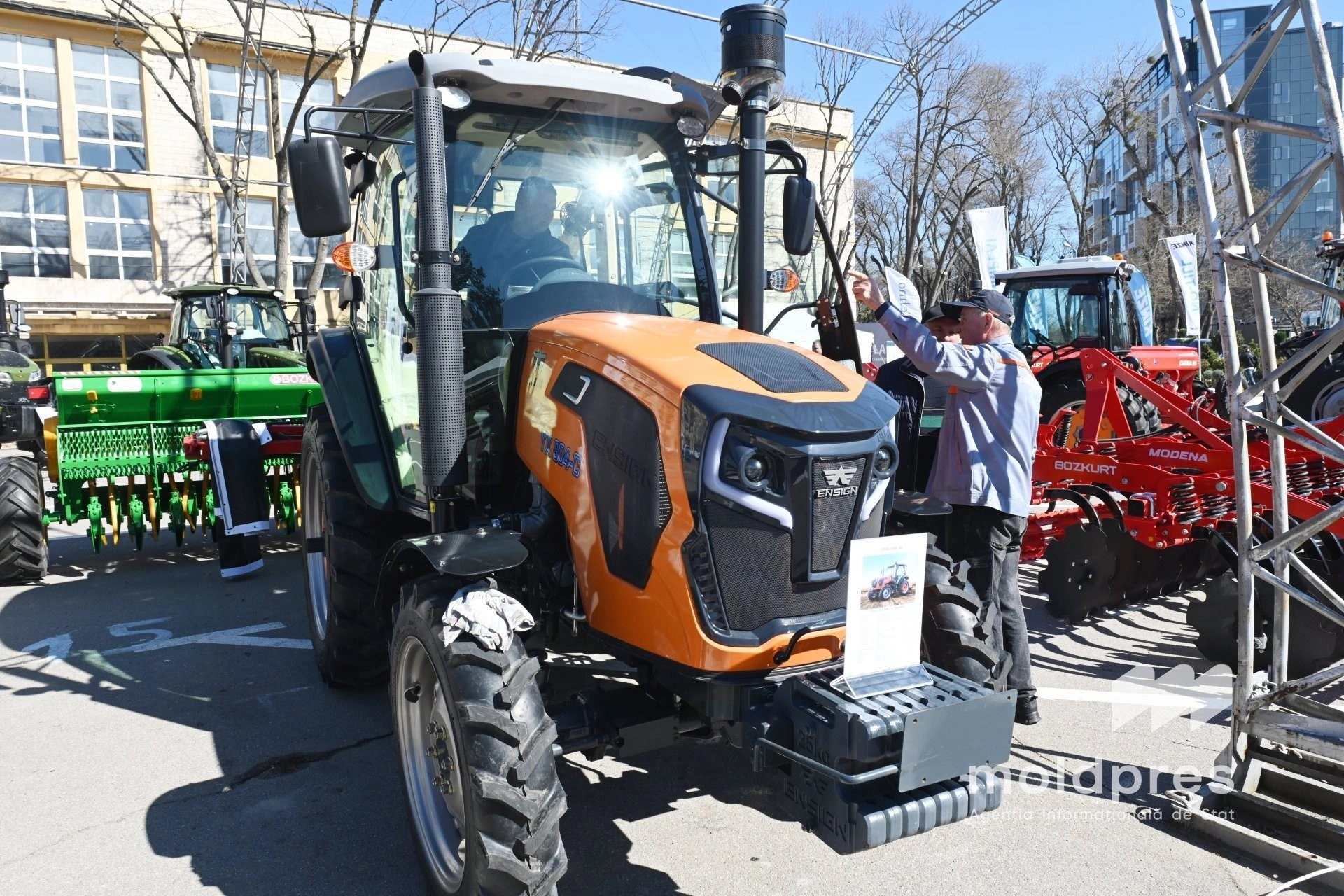 Agricultorii vor primi de la Guvern compensații de 4.000 de lei pe tona de motorină